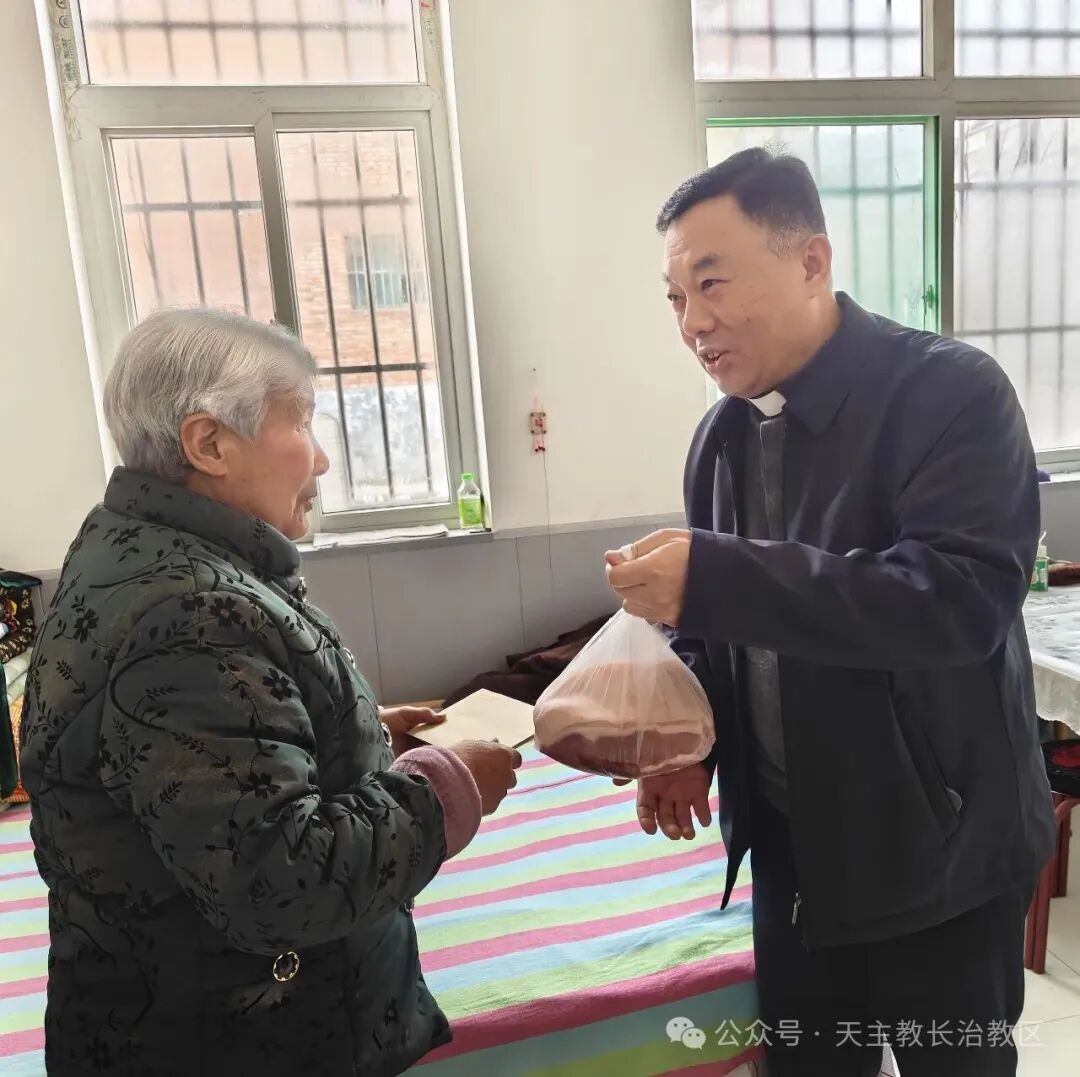 新春送暖，情系圣召——长治教区丁令斌主教带队慰问晋东南九县78户圣召家庭